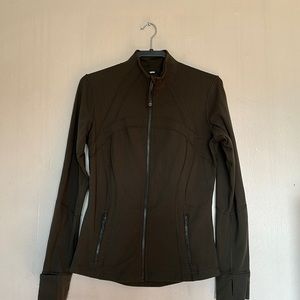Lululemon sport jacket color green size 10